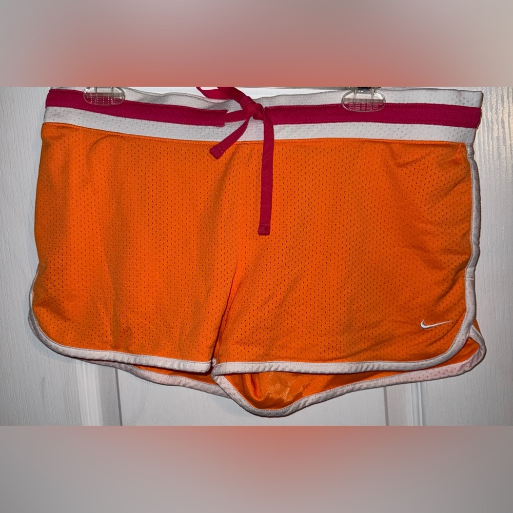 Nike Orange Athletic Shorts Y2K Size L
